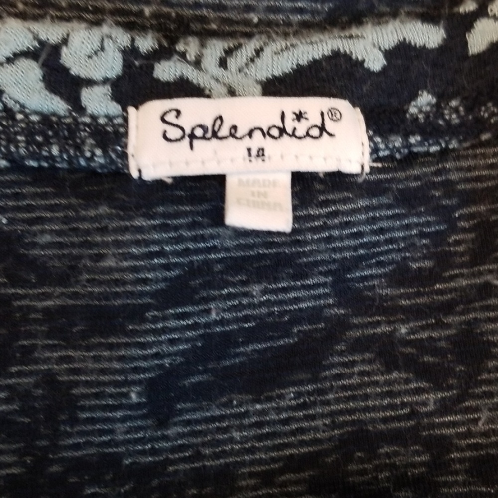 Splendid Sweater - Picture 7 of 8